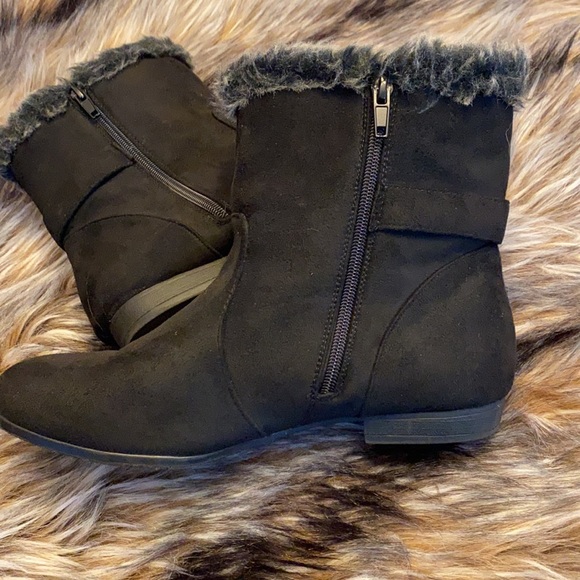 Bay Studio Ankle boots - Picture 8 of 9